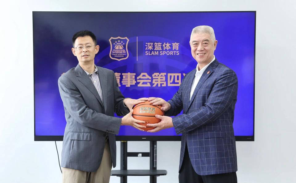 CBA联赛前景探讨：是否扩军或恢复升降级制度？