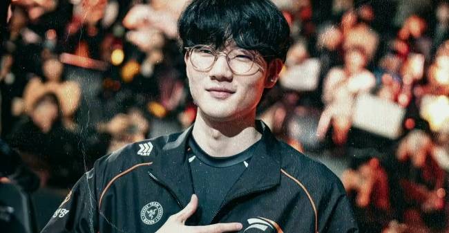【一竞技1JingJi】LOL:LCK转会期 GEN战队官宣打野Canyon离队!